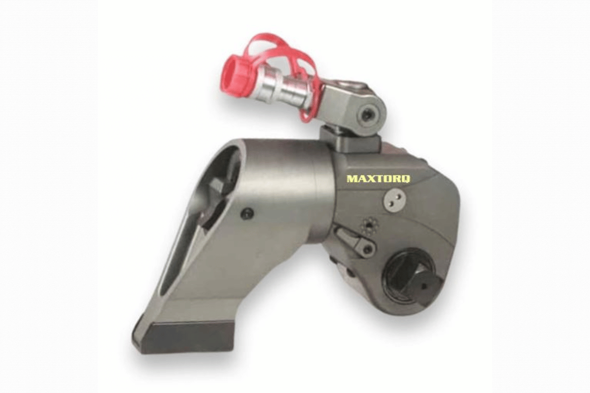 HYDRAULIC TORQUE WRENCHES: TYPES, PUMPS AND HYDRAULIC EQUIPMENT